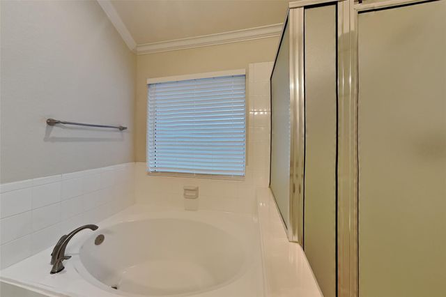 175 Merryweather Place, Conroe, TX 77384