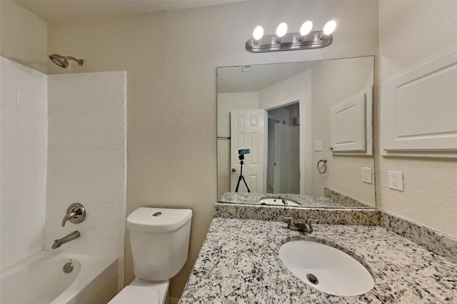 175 Merryweather Place, Conroe, TX 77384