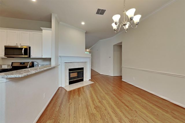 175 Merryweather Place, Conroe, TX 77384