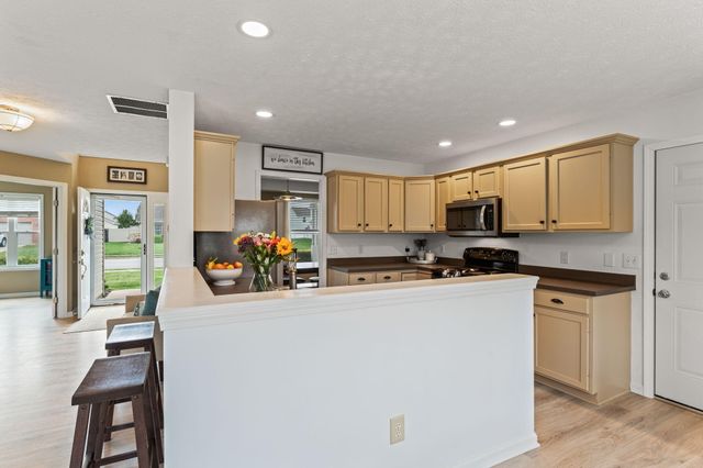 1371 Edinburgh Drive 1371 Edinburgh Drive, Troy, OH 45373