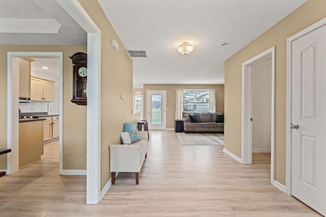 1371 Edinburgh Drive 1371 Edinburgh Drive, Troy, OH 45373