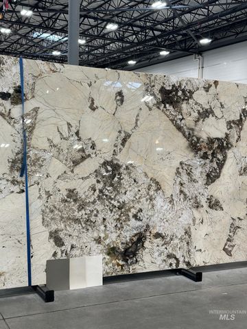 2165 N Palaestra Ave, Eagle, ID 83616