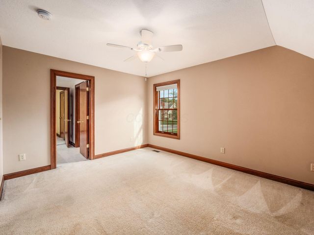 2702 Northmont Drive, Blacklick, OH 43004