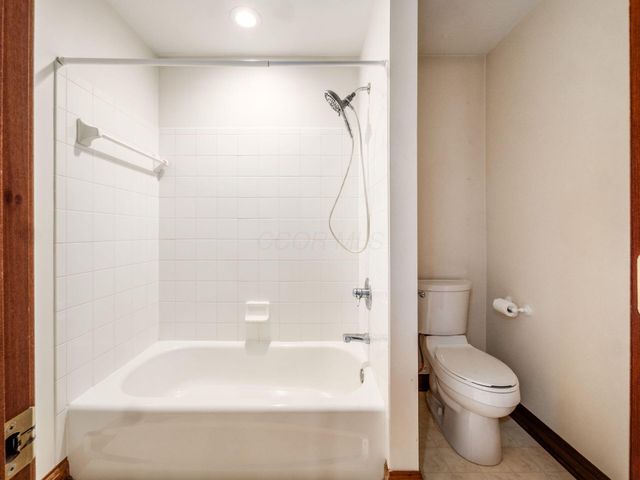 2702 Northmont Drive, Blacklick, OH 43004