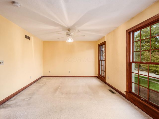 2702 Northmont Drive, Blacklick, OH 43004