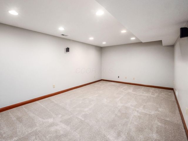 2702 Northmont Drive, Blacklick, OH 43004