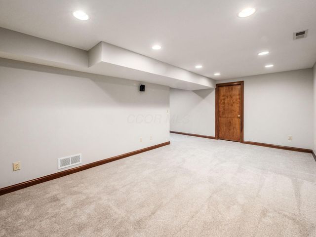 2702 Northmont Drive, Blacklick, OH 43004