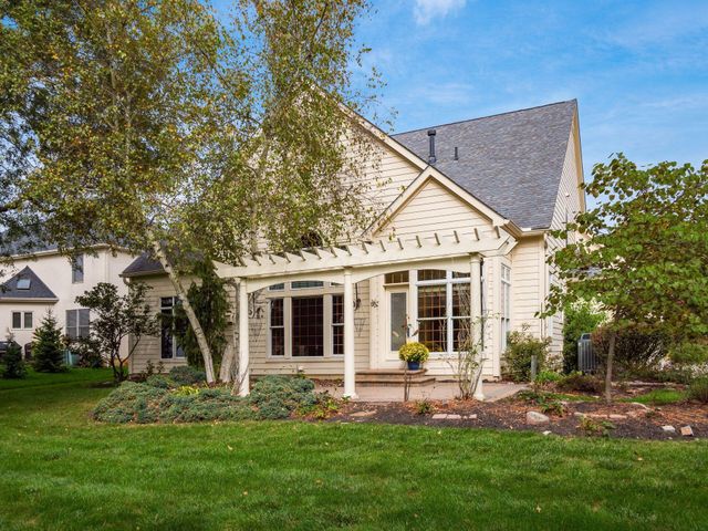 2702 Northmont Drive, Blacklick, OH 43004