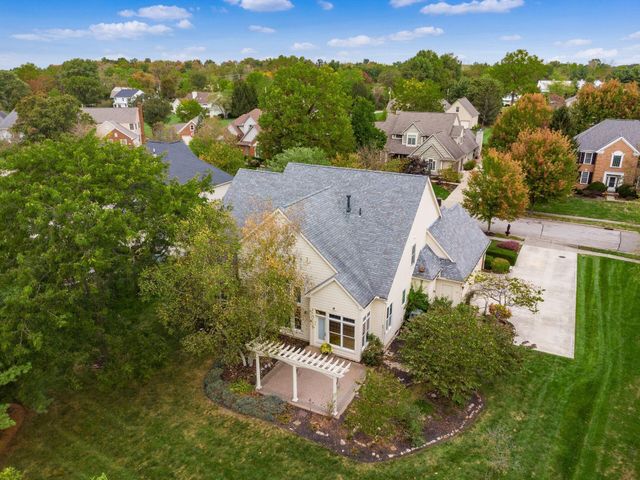 2702 Northmont Drive, Blacklick, OH 43004
