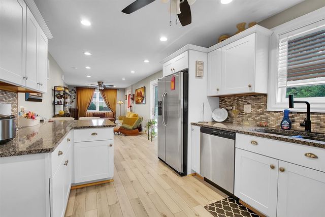 1720 63rd Street, Downers Grove, IL 60516