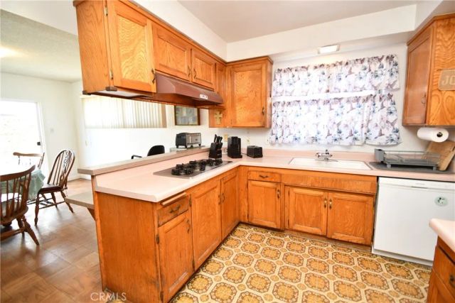 1007 W 213th, Torrance, CA 90502