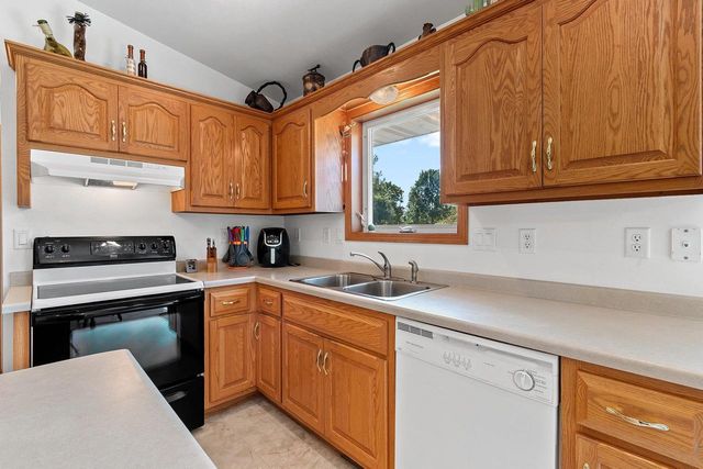 2570 GEMINI ROAD, Green Bay, WI 54311
