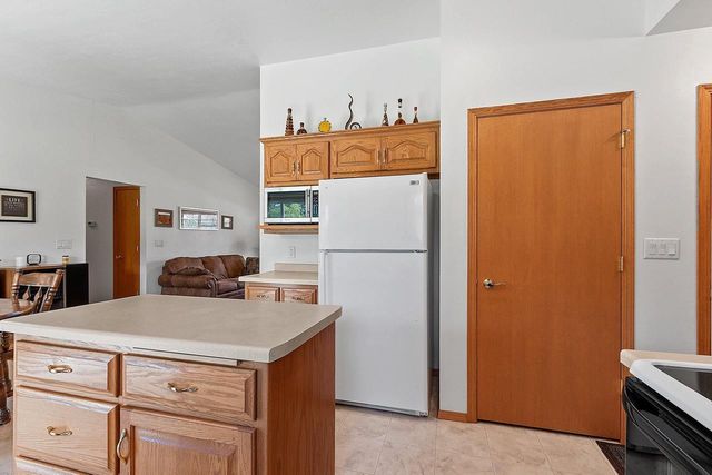 2570 GEMINI ROAD, Green Bay, WI 54311