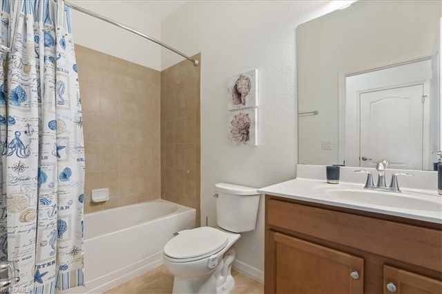 1987 Fairmont LN, Naples, FL 34120