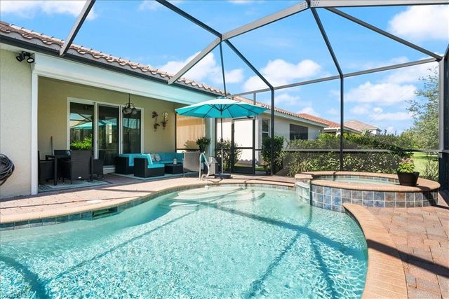 1987 Fairmont LN, Naples, FL 34120