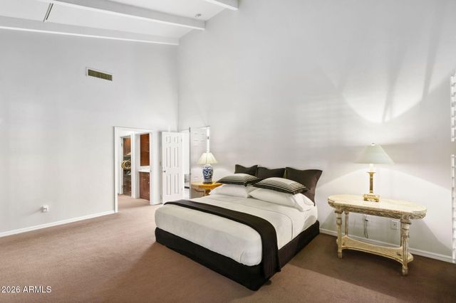 84 Biltmore Estates --, Phoenix, AZ 85016