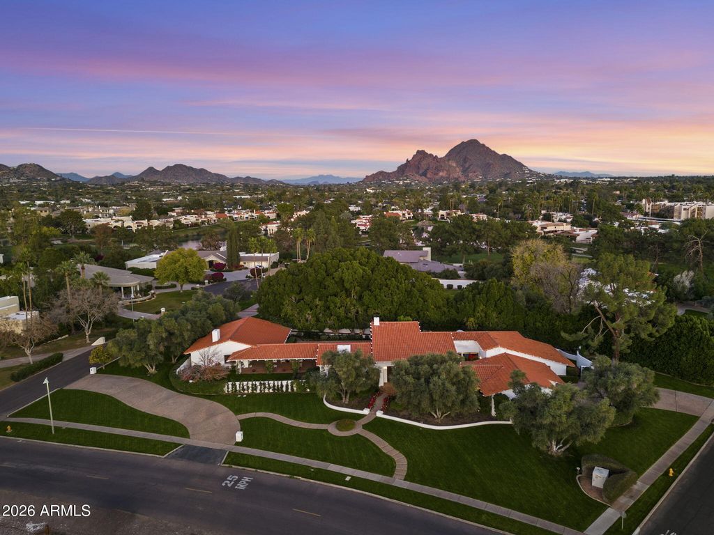 84 Biltmore Estates --, Phoenix, AZ 85016