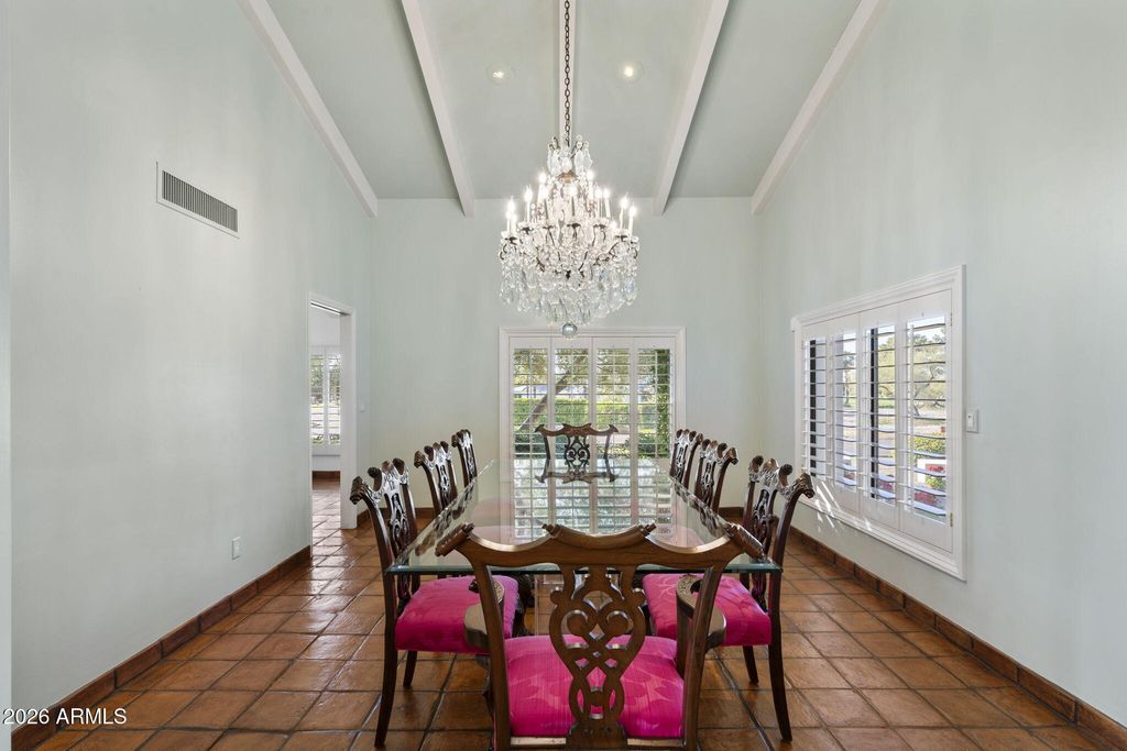 Image 13 of property listing at 84 Biltmore Estates --, Phoenix, AZ 85016