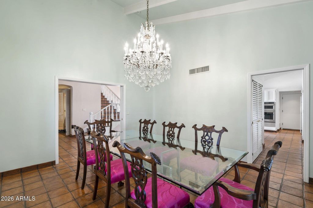 Image 14 of property listing at 84 Biltmore Estates --, Phoenix, AZ 85016