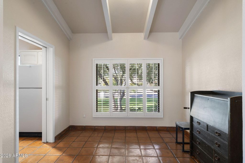 Image 41 of property listing at 84 Biltmore Estates --, Phoenix, AZ 85016