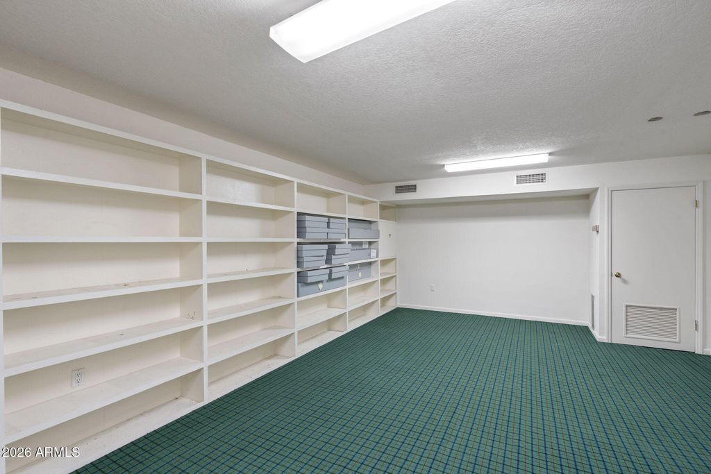 Image 49 of property listing at 84 Biltmore Estates --, Phoenix, AZ 85016