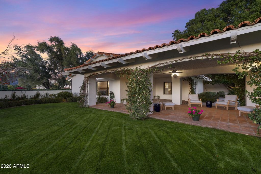 Image 58 of property listing at 84 Biltmore Estates --, Phoenix, AZ 85016