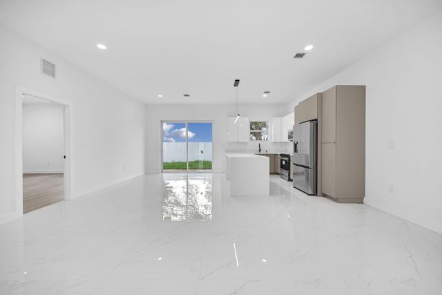 2531 NW 14th Court, Fort Lauderdale, FL 33311