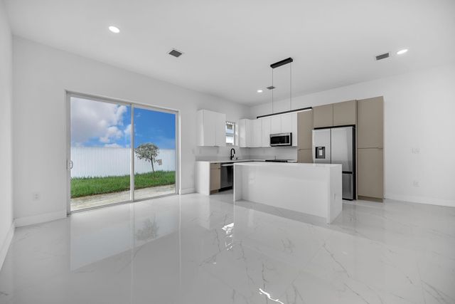 2531 NW 14th Court, Fort Lauderdale, FL 33311