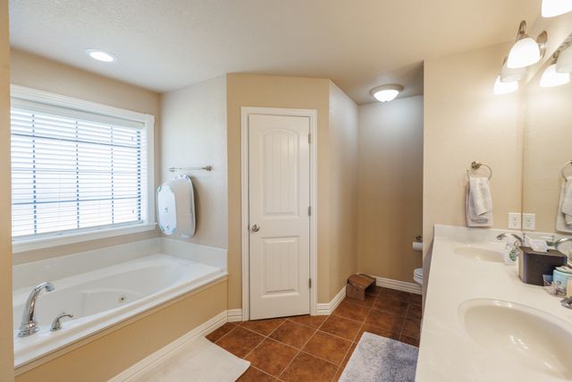 857 Shallow Water Trail, Abilene, TX 79602