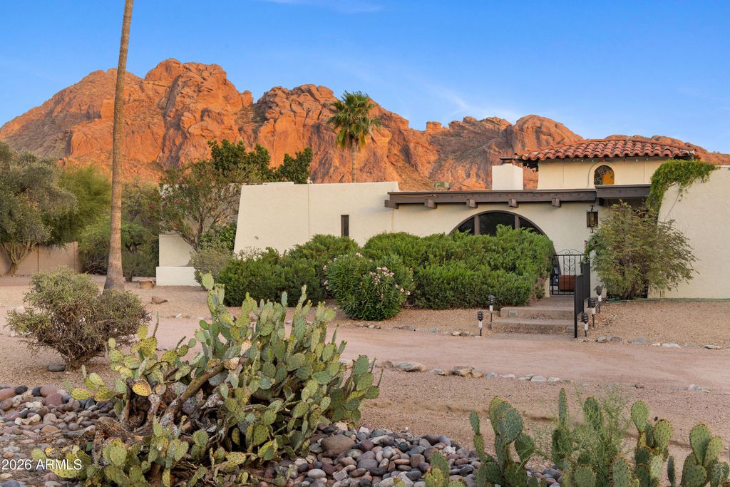 Image 1 of property listing at 4509 E MADEROS DEL CUENTA Drive, Paradise Valley, AZ 85253