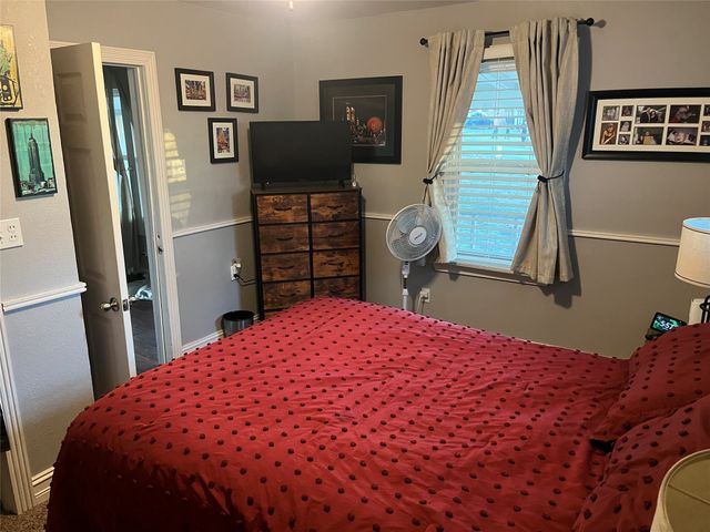 209 Marquette Avenue, Azle, TX 76020