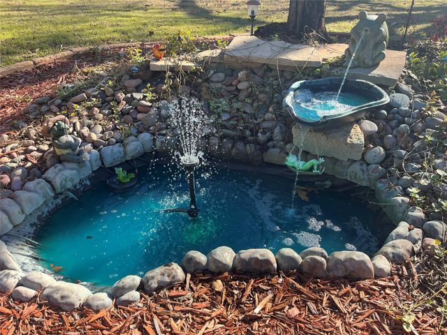 209 Marquette Avenue, Azle, TX 76020