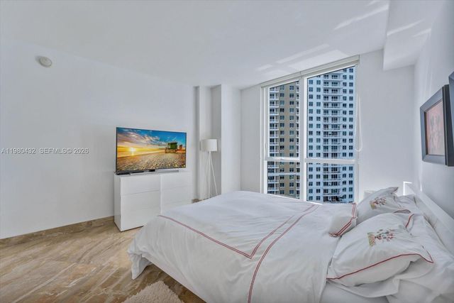 901 Brickell Key Blvd 1409, Miami, FL 33131