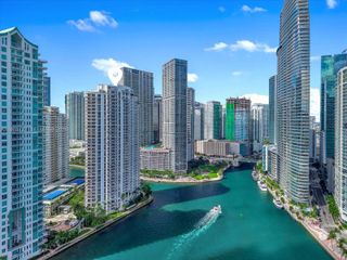 901 Brickell Key Blvd 1409, Miami, FL 33131