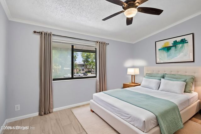7701 BAYMEADOWS Circle W 1074, Jacksonville, FL 32256