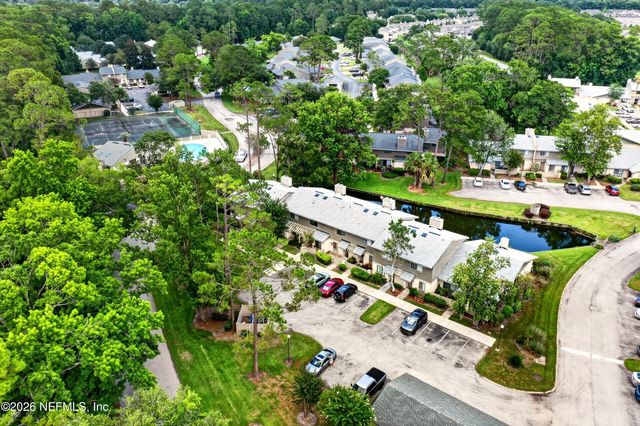 7701 BAYMEADOWS Circle W 1074, Jacksonville, FL 32256