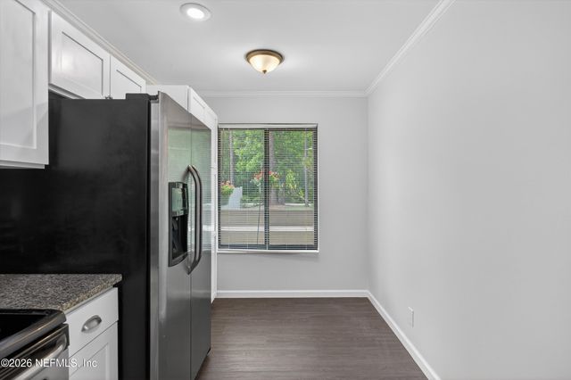 7701 BAYMEADOWS Circle W 1074, Jacksonville, FL 32256