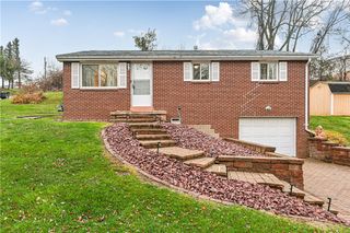 881 Iris Drive, North Huntingdon, PA 15642