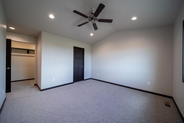 417 CONSTITUTION BLVD, Box Elder, SD 57719