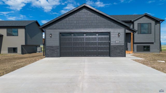 417 CONSTITUTION BLVD, Box Elder, SD 57719