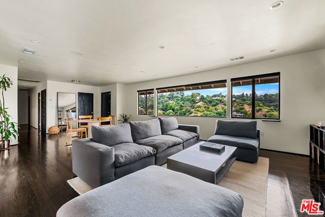 3581 Avenida Del Sol, Studio City (los Angeles), CA 91604