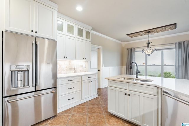 422 OXFORD WAY, Pelham, AL 35124