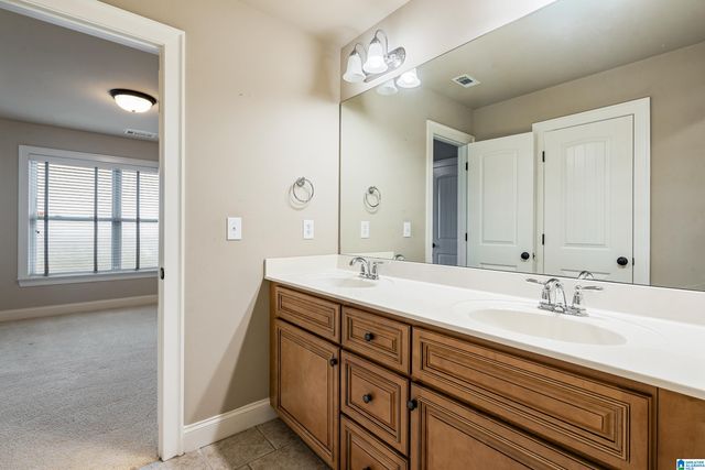 422 OXFORD WAY, Pelham, AL 35124