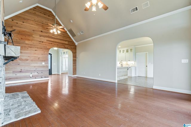 422 OXFORD WAY, Pelham, AL 35124