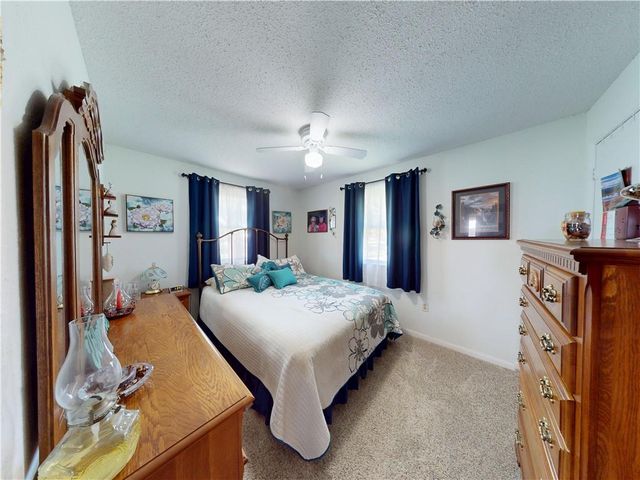18955 E 54 Highway, Nevada, MO 64772