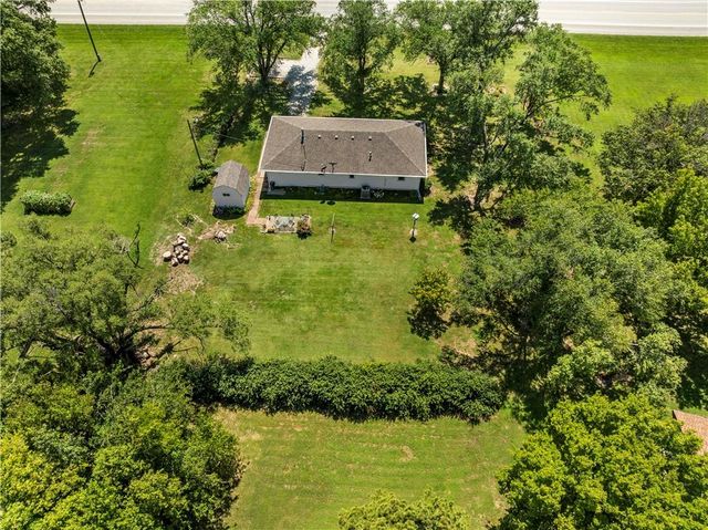 18955 E 54 Highway, Nevada, MO 64772