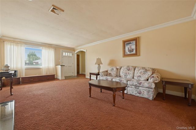 223 N Cedar Street, Massapequa, NY 11758