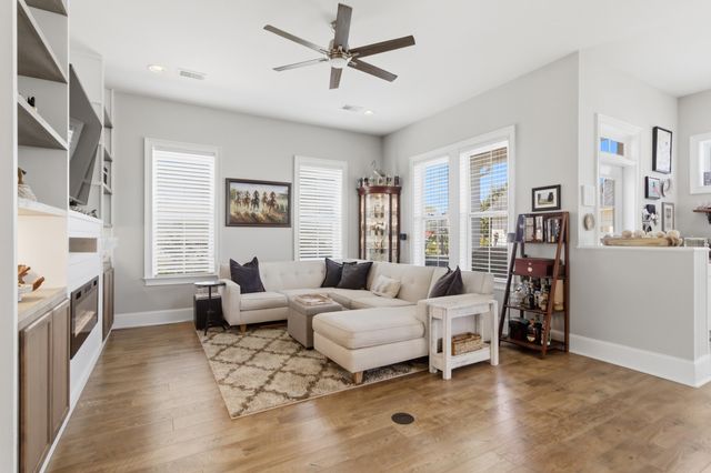 3628 Woodend Way, Mount Pleasant, SC 29466