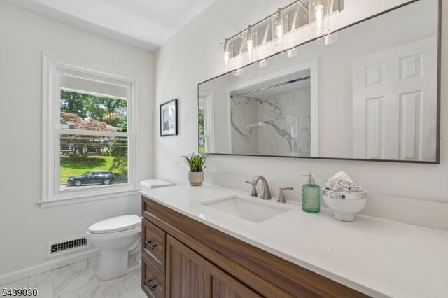 31 Bradwahl Dr, Morris Twp., NJ 07960