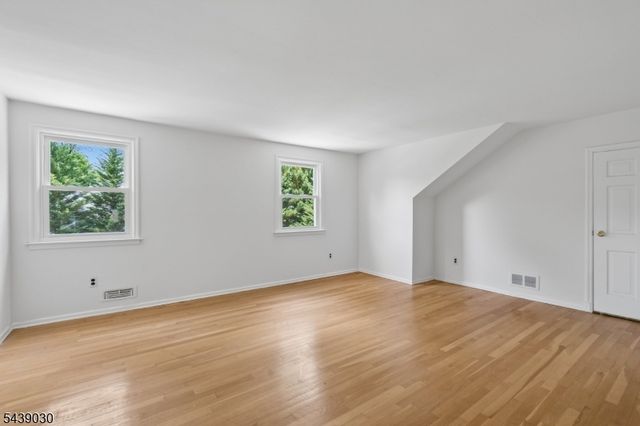 31 Bradwahl Dr, Morris Twp., NJ 07960